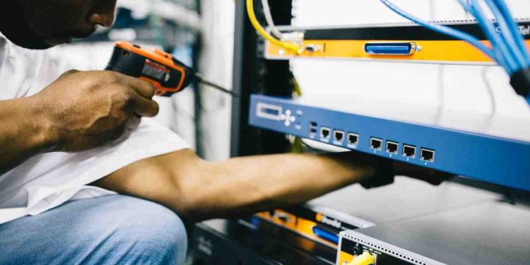 Handyman Services in Canada: Expert Help for Your Home Projects